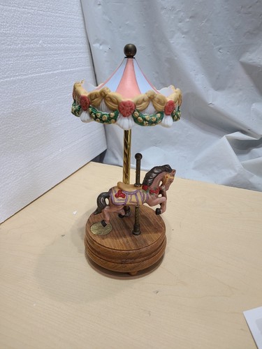 Willitts carousel horse with - carousel,